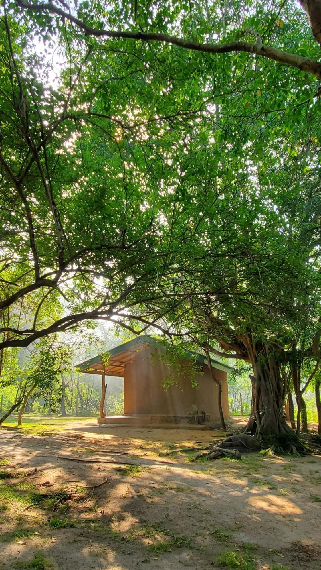 Clay Hut Village Polonnaruwa Exterior photo
