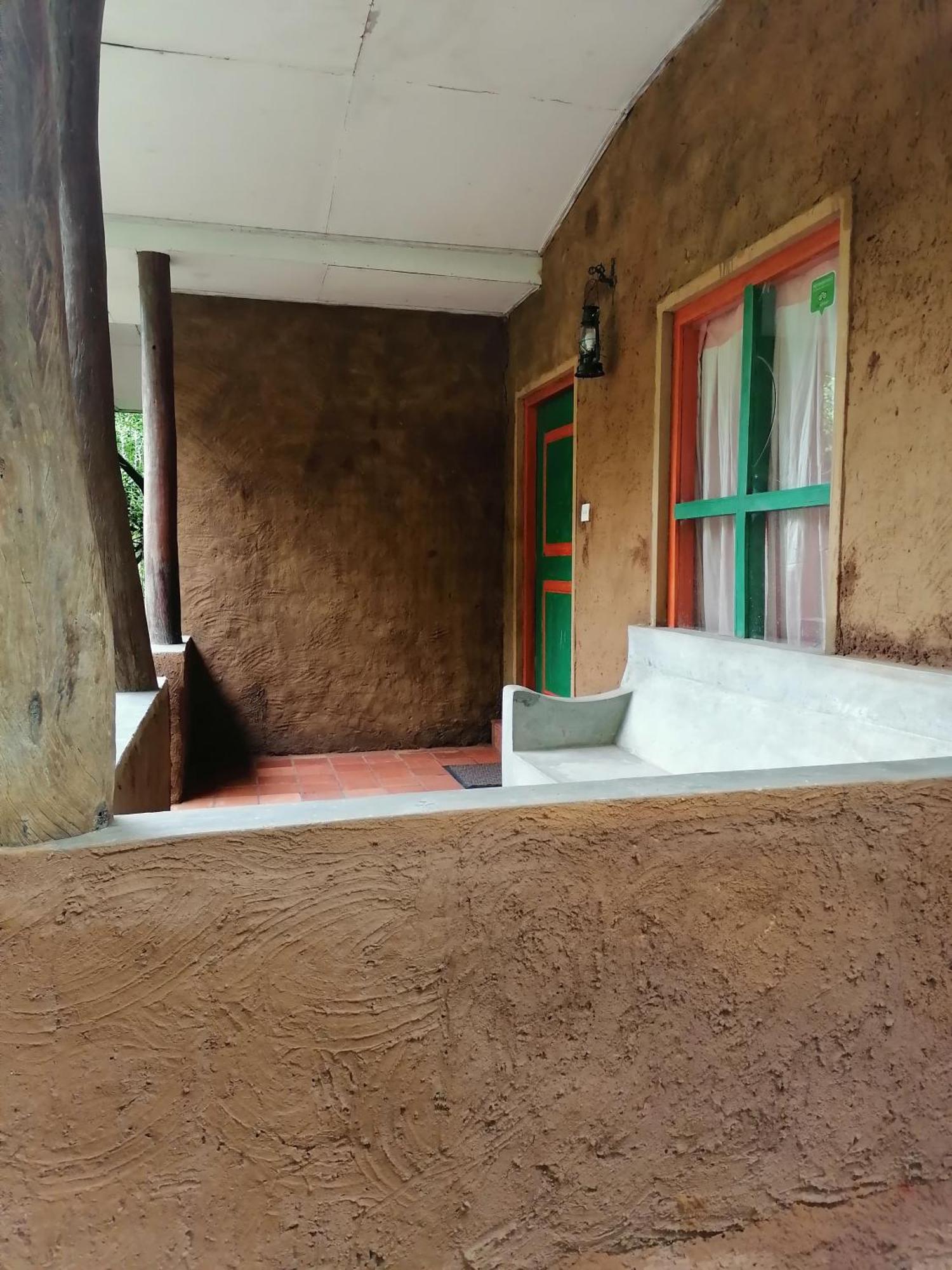Clay Hut Village Polonnaruwa Exterior photo